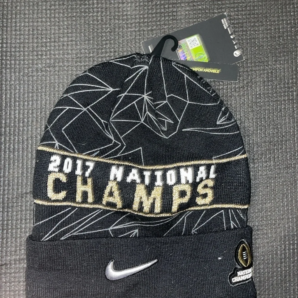 NWT Nike NCAA Alabama Football 2017 National Championship Knit Beanie